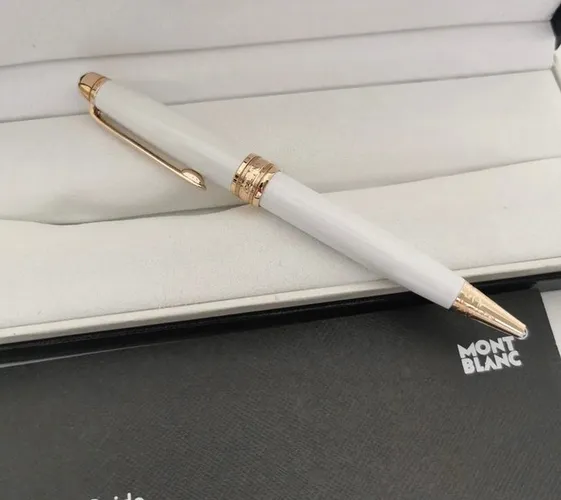 Caneta MontBlanc Branco com Dourado Nova