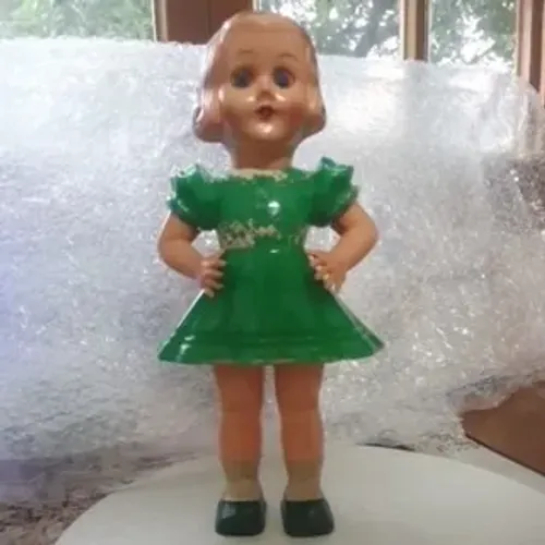 ? Boneca Antiga de Pasta - Articulada e Bem Conservada! ?