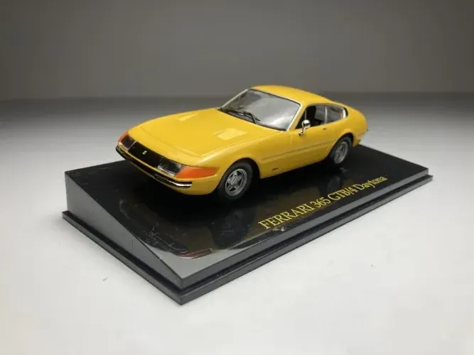 Ferrari Collection - Ferrari 365 Gtb/4 Daytona 1:43
