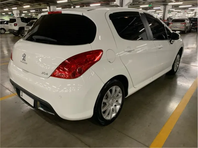 Peugeot 308 Active 1.6 Flex 16V 5P Mec. 2014
