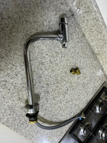 Torneira Docol Água Quente e Fria Monocomando para Cozinha Misturador