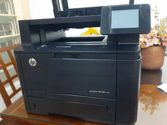 Impressora Hp LaserJet Pro MFP M425 de usada