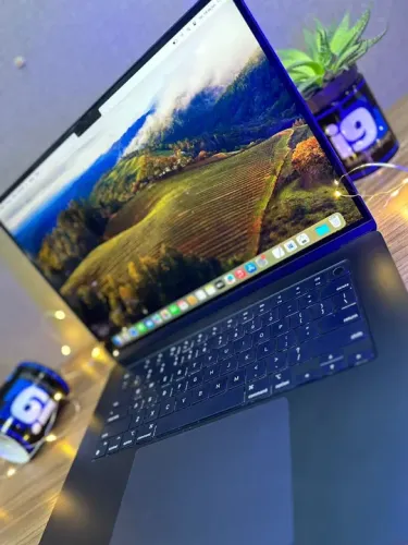 MacBook Air 2023 M2 15.3 Cor midnigth 8GB 256GB SSD IMPECÁVEL