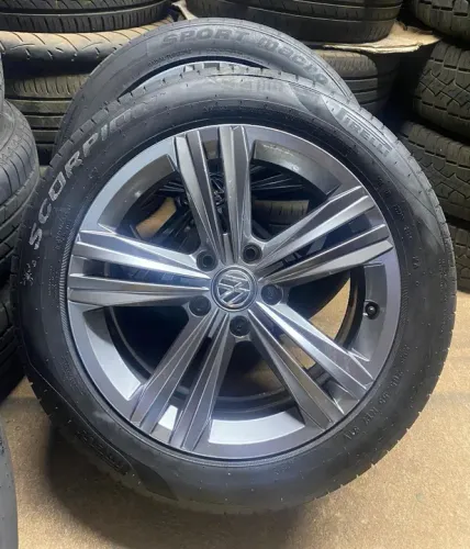 Jg de roda aro 17 jetta r lime oem 5x112 + pneus 