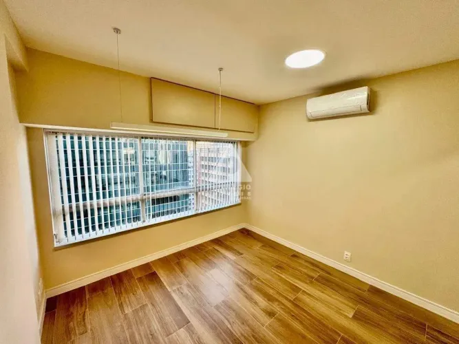 **?? Sala Comercial Av. Almirante Barroso**-Centro-RJ- reformada à venda..