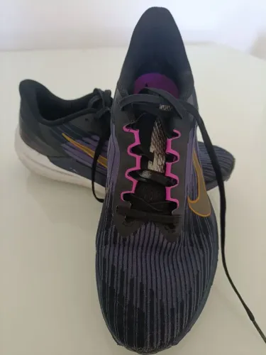 Tênis Nike Air Winflo 9
