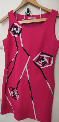 Rery vestido tubinho com aplicações M