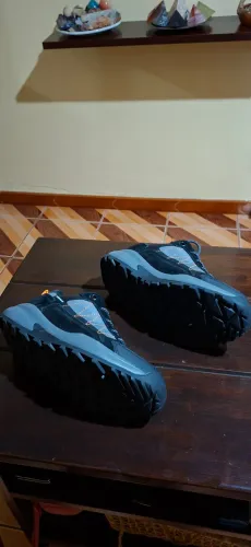 Tênis resistente água e neve