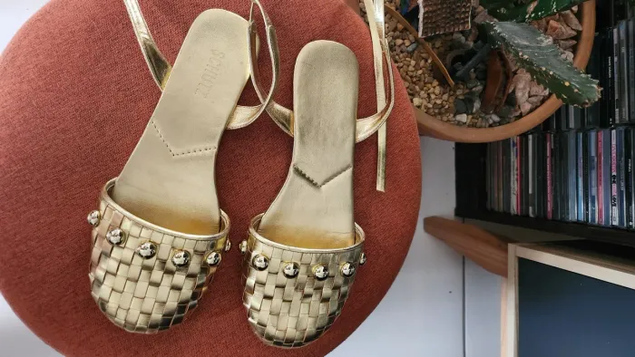 Sandália Schutz Dourada