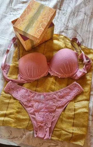 Conjunto de lingerie tamanho 48 - novo, nunca usado