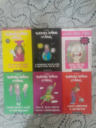 Livros "Querido diário otário "-6 unidades