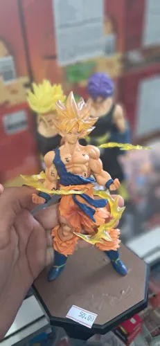 Dragon Ball Z Son Goku Super Saiyajin Figure para Coleção