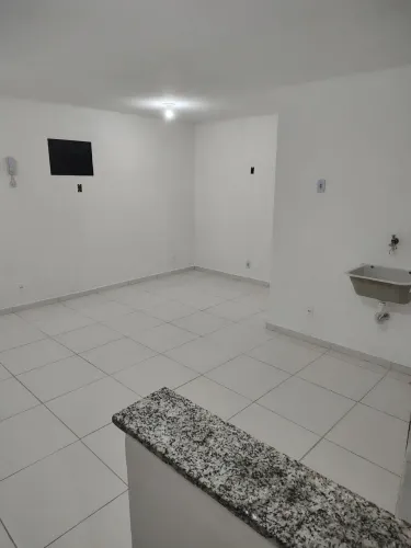 Kitnet no Engenho Novo, próximo a estação de trem 