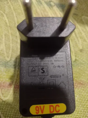 Carregador 9V DC