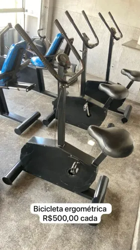 Bicicleta ergométrica - Bike academia - aparelhos de musculação - cárdio