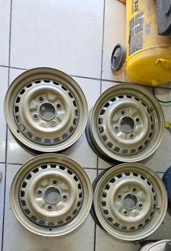 RODAS 4 FUROS ARO 15 ORIGINAL DO FUSCA BRASÍLIA VARIANT 