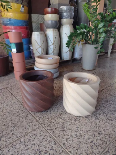 Vaso de polietileno para plantas