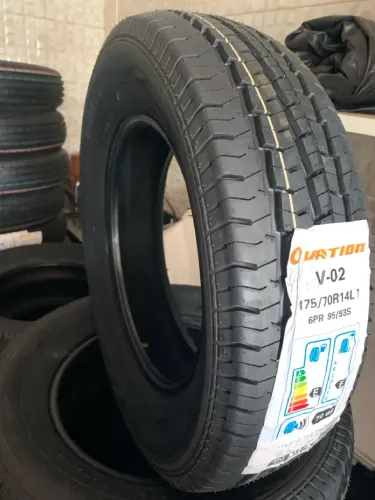 Pneu de 175/70R14 carga