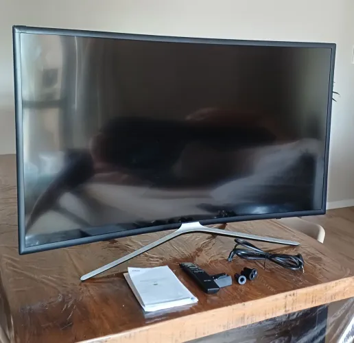 TV Samsung 40" Tela curva 