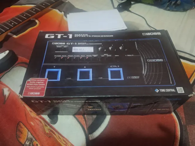 Pedaleira Boss GT1 (Seminova) + fonte original