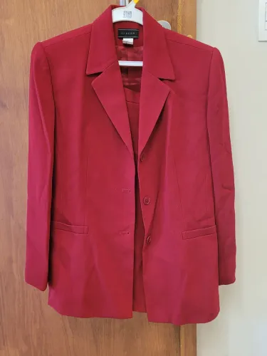 Blazer Vermelho Elegante Screen