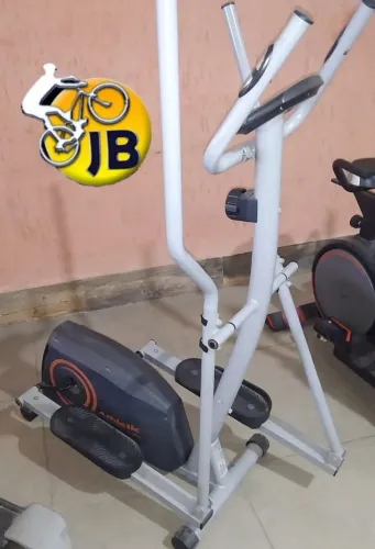 Elíptico semi novo