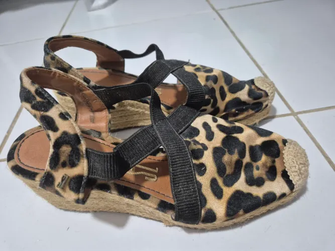 Sandália Espadrille Animal Print Santa lola