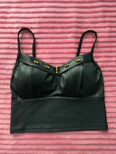 Vendo cropped preto