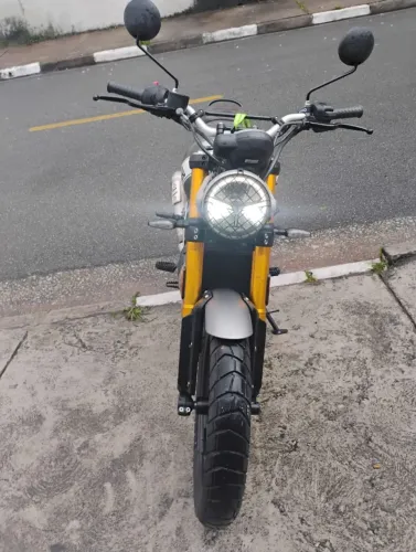 Moto Triumph scrambler 400x 2024/25. Aceito NMAX 160 2025, Fazer 250 2024/2025, MT 03.