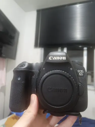 Kit 6D + Lente 35mm 2.0 + Brindes