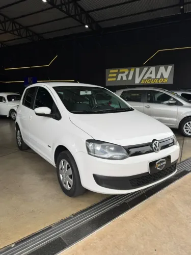 Volkswagen Fox Bluemotion 1.6 MI Total Flex 5P. 2013
