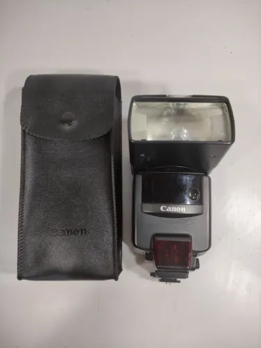 Flash Canon Speedlite 540ez Para Câmeras Analógicas Eos Fhq Preto (Usado