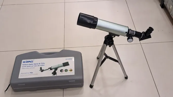 Telescópio Terra & Céu Lelong LE-2054