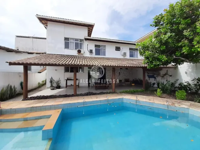 Casa à venda em Vilas do Atlântico