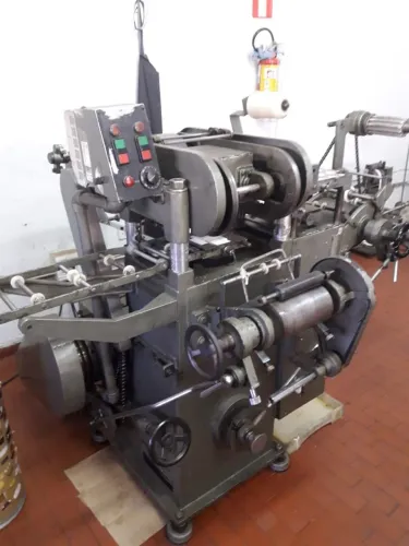 Máquina batida etiquetas