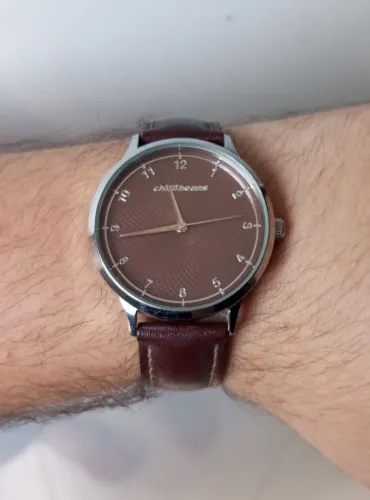 Vendo Relógio Chilli Beans 46mm de Caixa Semi-Novo