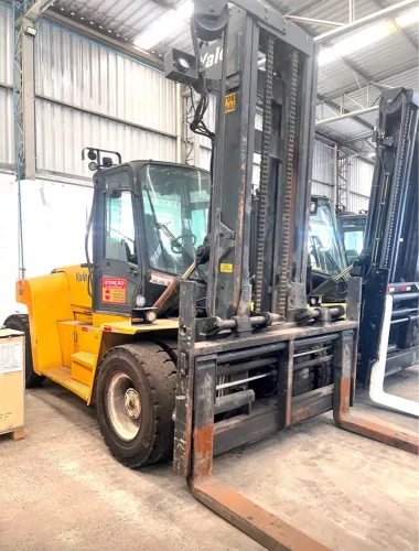 Empilhadeira Yale GP360 EC ano 2014, com 14.950 horas, para 16 toneladas, à Diesel, em SP