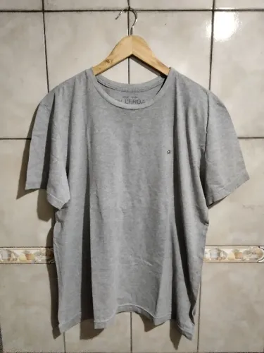 Camiseta masculina vivleroá 