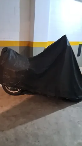 Capa impermeável para cobertura de moto