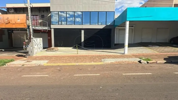 Sala comercial para locação em ponto privilegiado da Avenida Saul Elkind, Zona Norte de Lo