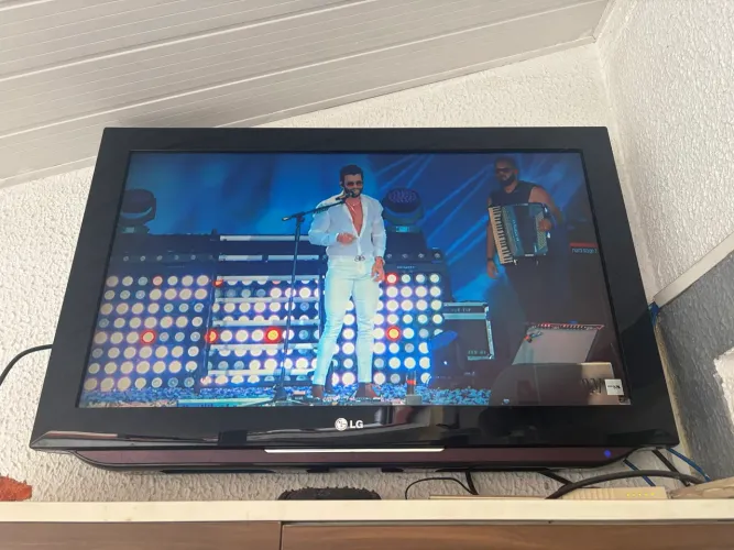 TV 32 polegadas- NÃO É SMART