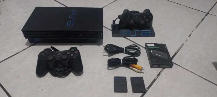 Ps2 fat com mega combo de acessórios