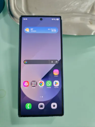 Galaxy Zfold 6 com defeito na tela interna