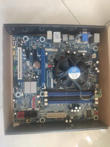 Placa mãe Intel com processador i5