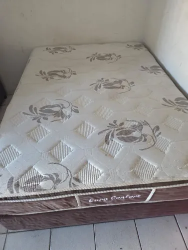 Cama Box Casal Semi Nova