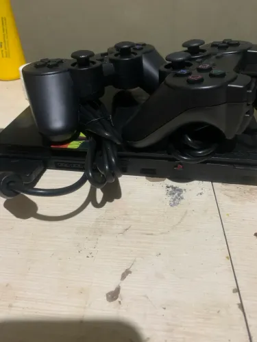 Ps2 com dois consoles
