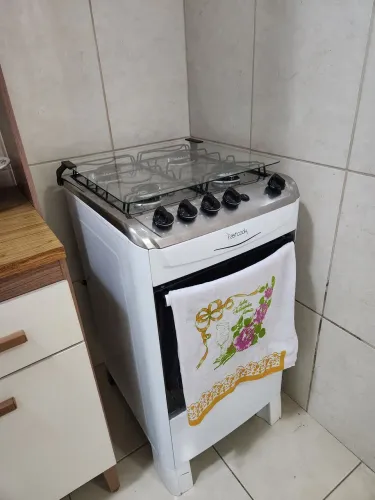 Fogão 4 bocas em perfeito estado