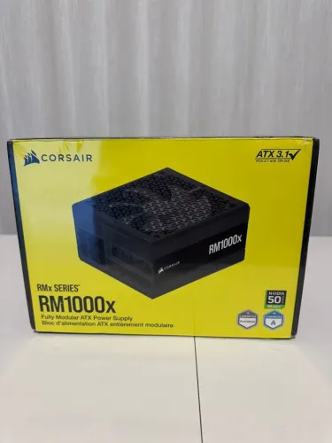 Fonte Corsair RM1000x, 1000W, ATX 3.1, PCIe 5.1, Full-Modular, Cybenetics Platinum