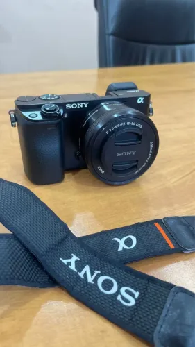 Câmera Sony a6000