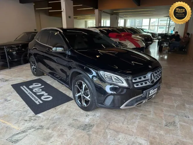 Mercedes-Benz GLA 200 Adv. 1.6/1.6 TB 16V Flex Aut. 2018